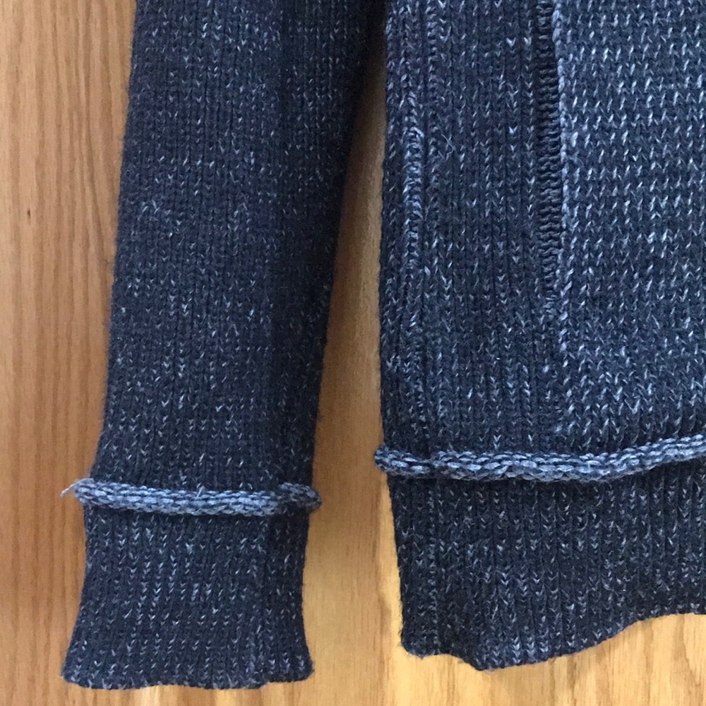 Men Sweater - Picture 3 of 6